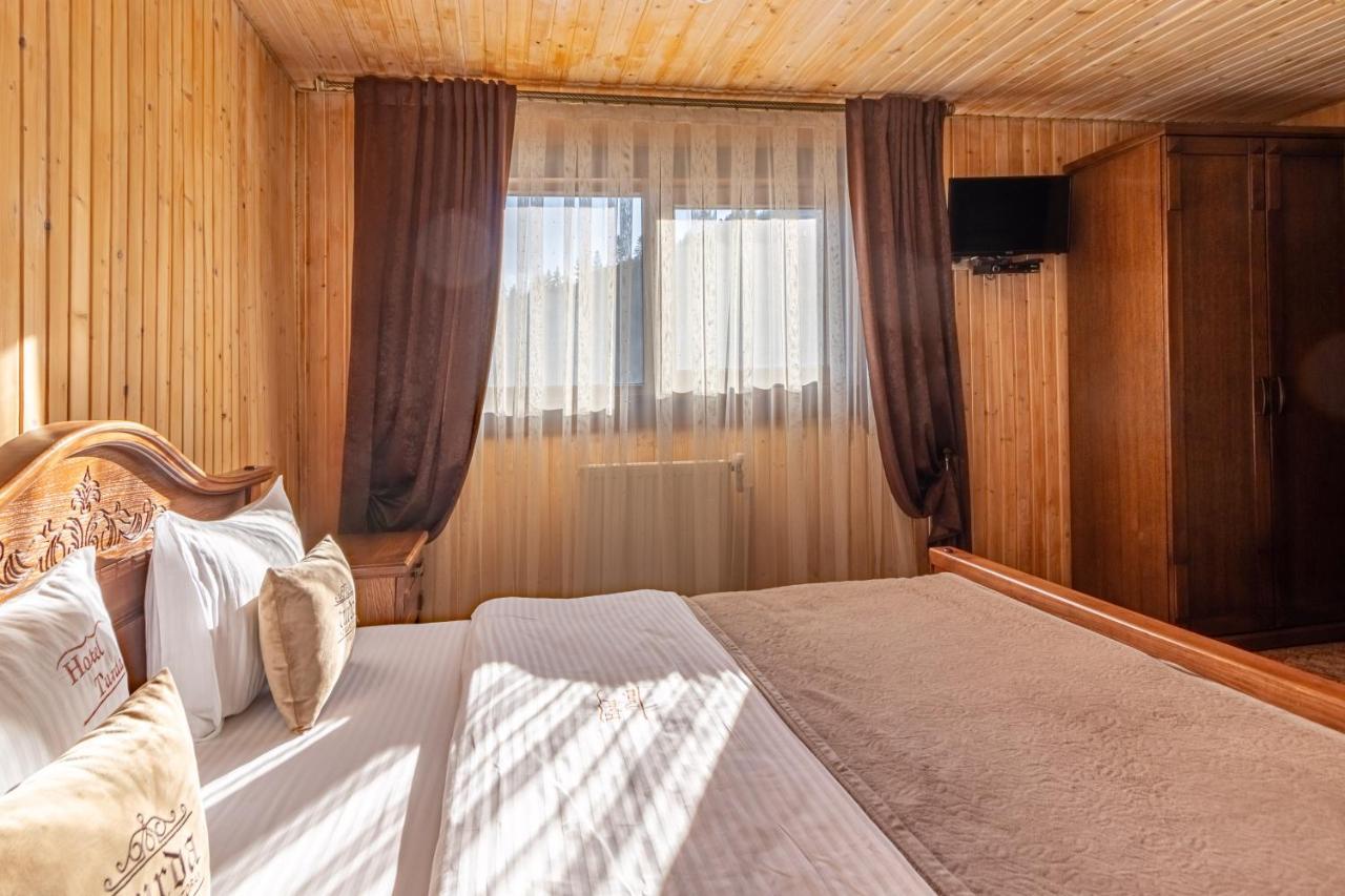 Guest House Turda Bukovel Bagian luar foto