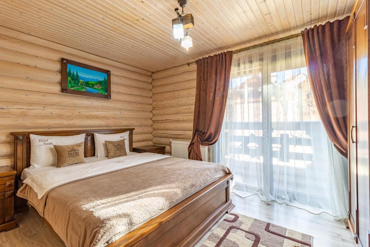 Guest House Turda Bukovel Bagian luar foto