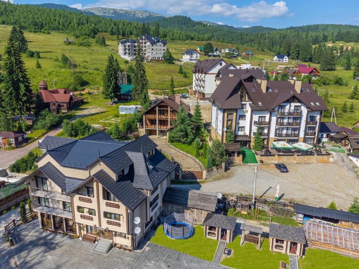 Guest House Turda Bukovel Bagian luar foto