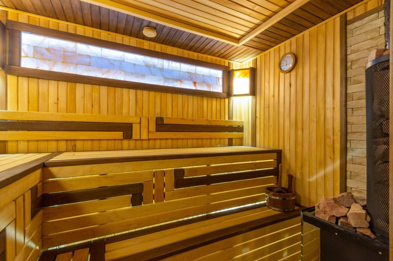 Guest House Turda Bukovel Bagian luar foto
