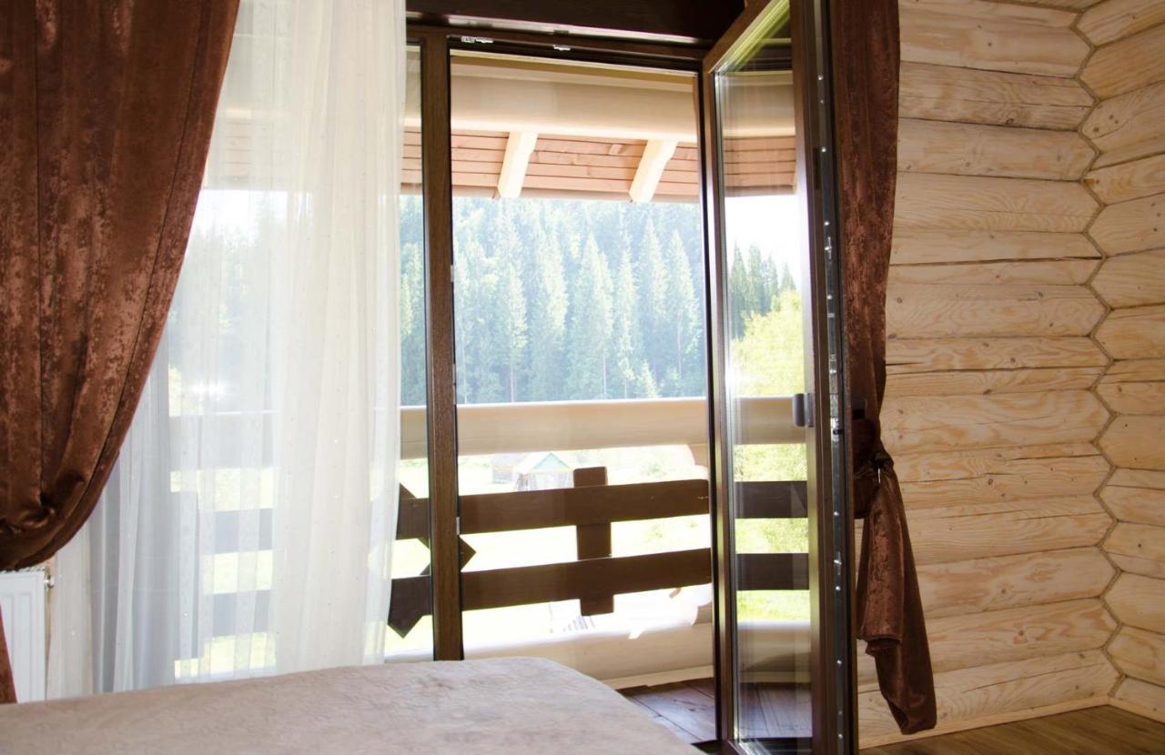 Guest House Turda Bukovel Bagian luar foto