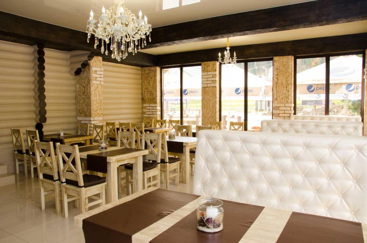 Guest House Turda Bukovel Bagian luar foto